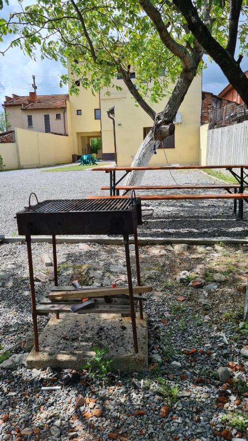 Pensiunea Vlad Arad Exteriör bild
